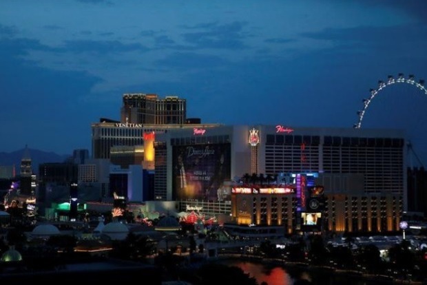 В Лас-Вегасе возле казино произошла стрельба, десятки людей ранены