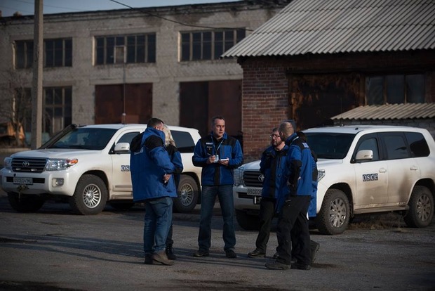 «Чотири вибухи на хвилину». ОБСЄ зафіксувала ескалацію конфлікту в Дебальцевому