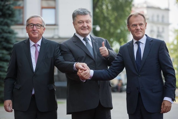 Порошенко похвалил ЕС за новые санкции против России