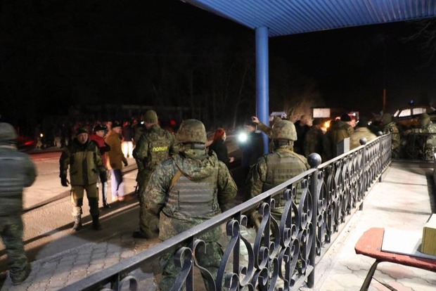 В результате драки полиции с блокадниками госпитализирован депутат Парасюк