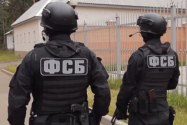 В оккупированном Крыму сотрудники ФСБ задержали двух украинцев