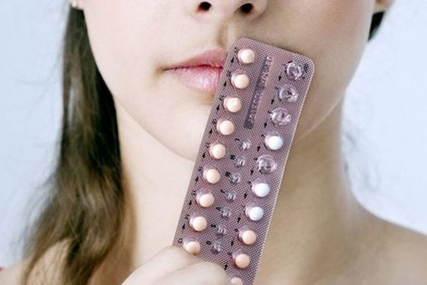 Оральні контрацептиви частково отупляють жінок