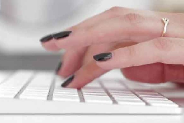 Створено першу в світі клавіатуру для жінок