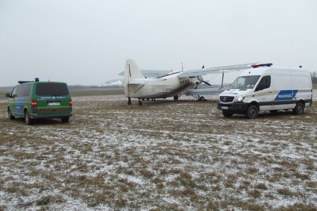 Пограничники Украины «прозевали» самолет с нелегалами, их ловили уже в Венгрии