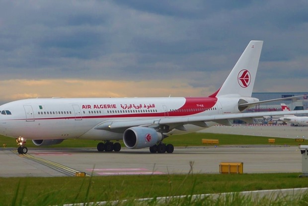 Исчезнувший с радаров самолет вернулся в аэропорт Алжира