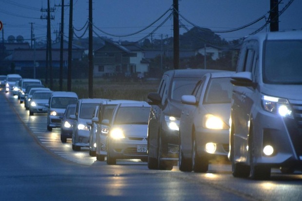 Появилось видео мощного землетрясения и цунами в Японии 