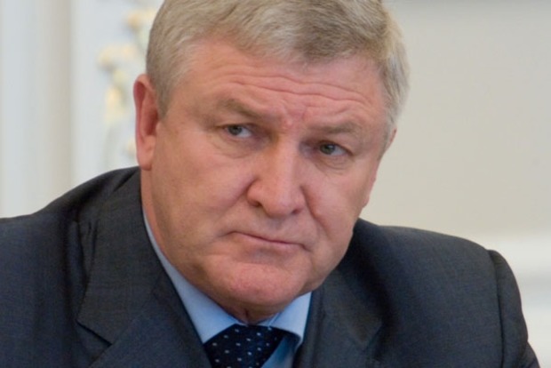 ГПУ выдвинула подозрения экс-министру обороны Украины Ежелю