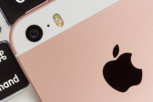 Apple извинилась за замедление работы старых моделей iPhone