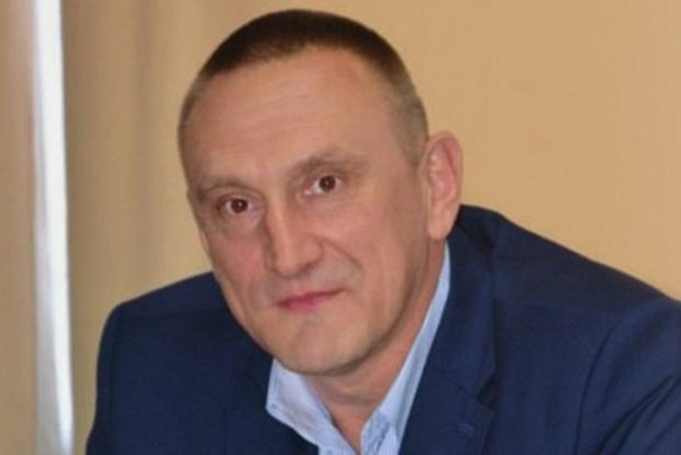 Активисты поймали мэра Доброполья на частых визитах в Крым
