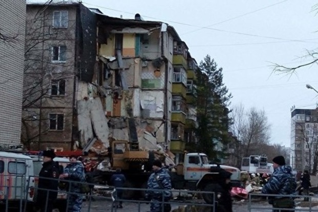 У Росії обвалився під'їзд житлового будинку, є загиблі