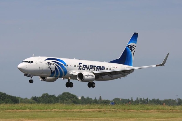 Виявлено особисті речі пасажирів зниклого літака EgyptAir