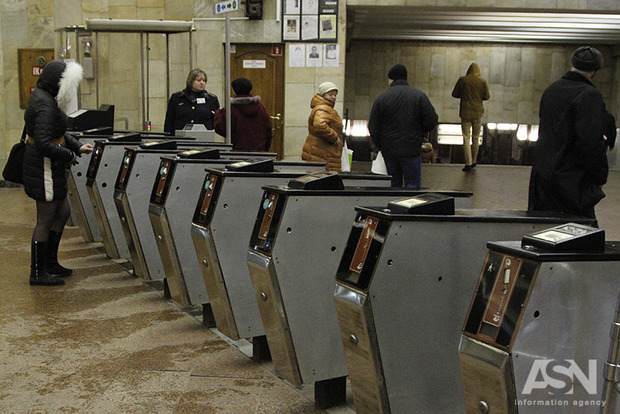 После серьезного инцидента метро Киева возобновило работу