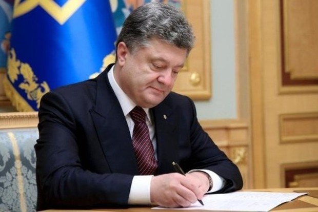 Порошенко утвердил украиноязычные квоты на ТВ