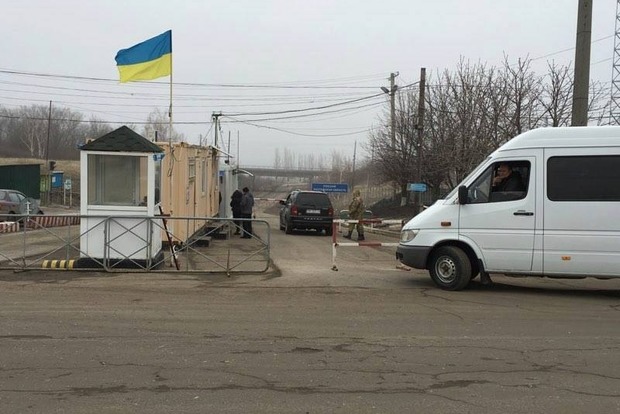 Влада Луганської області боїться, що КПВВ в Міловому «відіжмуть зелені чоловічки»