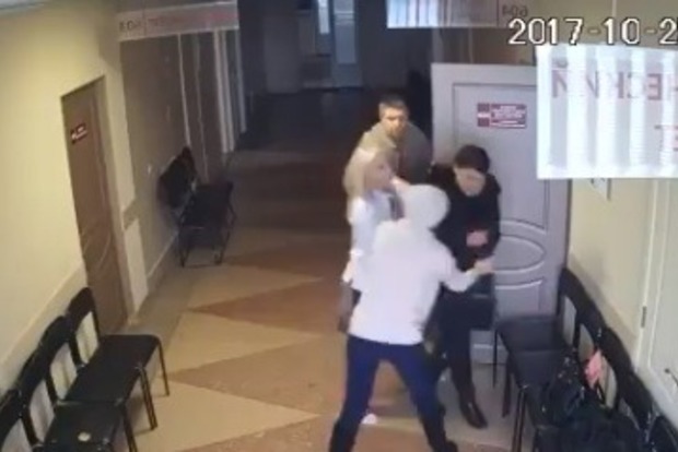 Храбрая медсестра задержала в больнице карманную воровку
