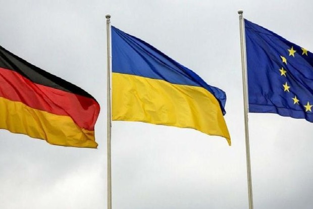 Консулы будут помогать украинцам в первый день безвиза в аэропортах Германии
