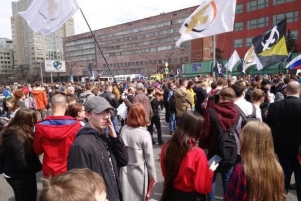 В Москве несколько тысяч людей митингуют против запрета Telegram