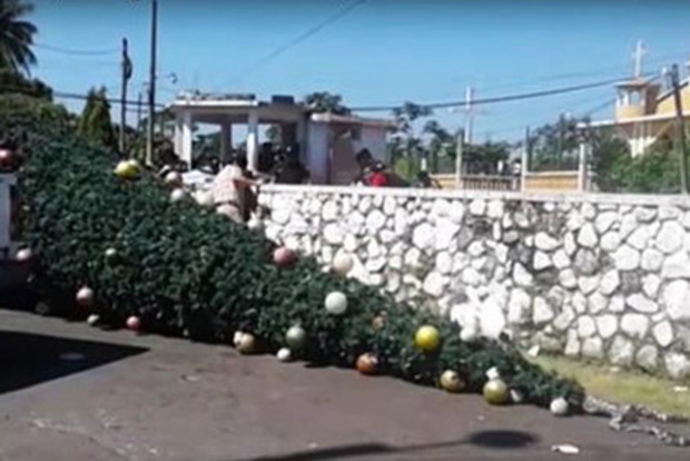 Рождественская елка убила пять человек в Гватемале