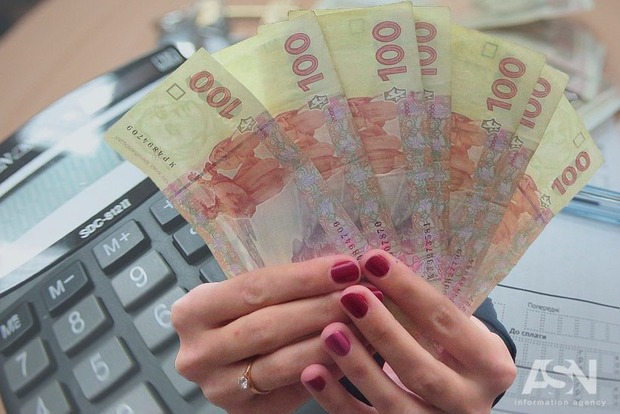 Аналитик раскрыл обман субсидий: за бедных платит средний класс жителей Украины, а не государство