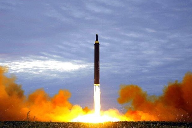 Северная Корея уронила свою ракету возле японского острова Хоккайдо