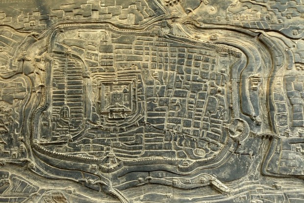 Археологи нашли в Пекине свыше 10 тыс артефактов