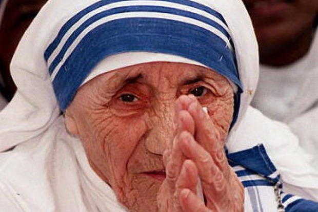 Ватикан сегодня причислит мать Терезу к лику святых