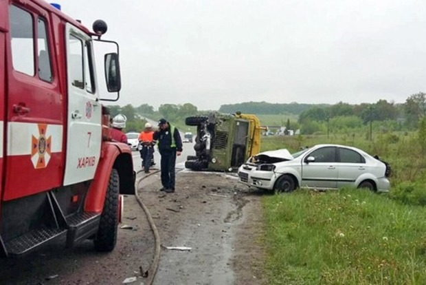 Четверо погибших: под Харьковом столкнулись старый ГАЗ и Chevrolet