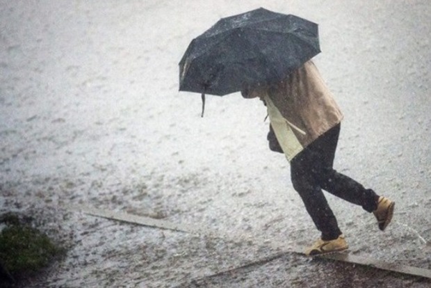 На Украину надвигается шторм: сильный ветер с дождем