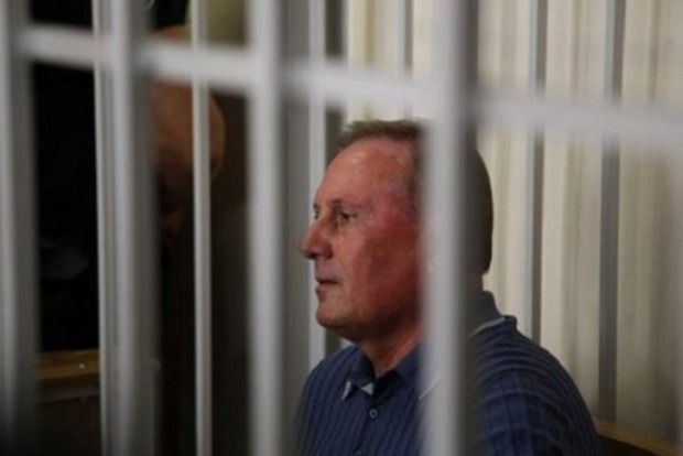 Сегодня суд может продлить арест Ефремову еще на два месяца