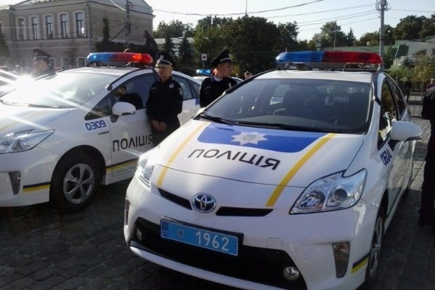 Полиция усиливает меры по охране порядка в Киеве