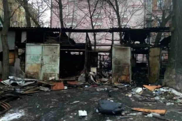 В страшном пожаре в Киеве сгорели заживо два человека