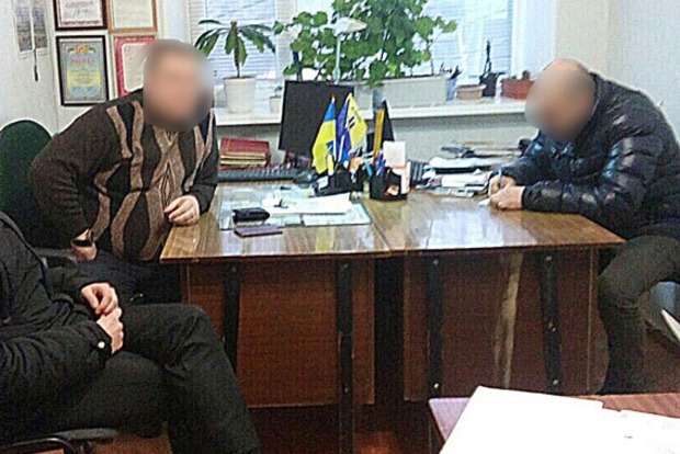 В Донецкой области двое чиновников могут сесть на 10 лет