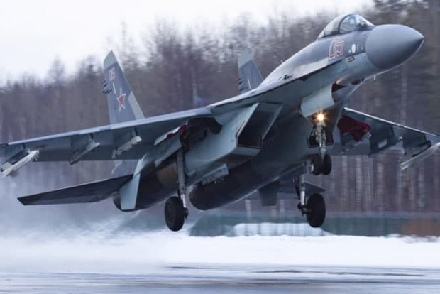 Росія почала перекидання 10 відсотків всього свого авіапарку винищувачів Су-35 до Білорусі
