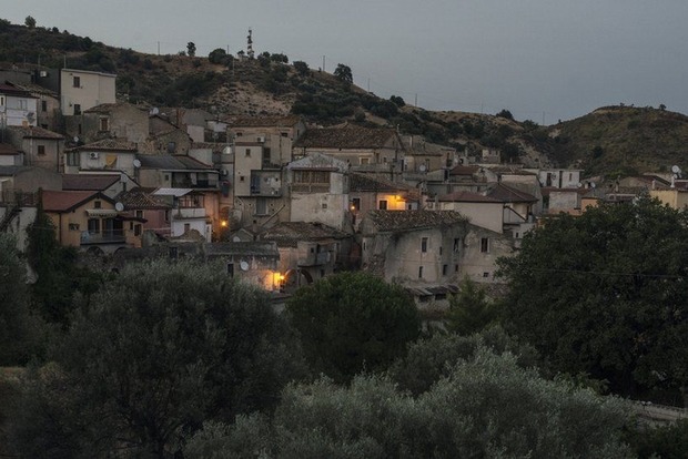 В Италии город-призрак обрел новую жизнь благодаря мигрантам