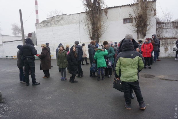 Под Одессой учительница переполошила школу принесенной гранатой