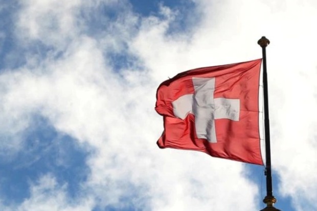 Швейцария наложила вето на просьбу Дании отправить Украине бронетехнику