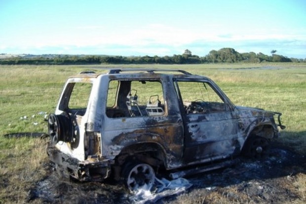 ﻿В Єнакієвому місцеві жителі спалили машини бойовиків