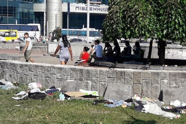 Цыган, устроивших воровской табор на столичном вокзале, выселили прочь