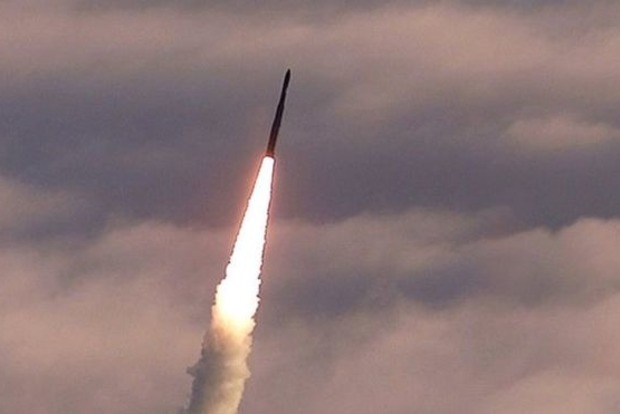 Пхеньян запустил ракету в направлении Японского моря