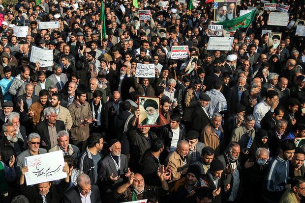 В Иране проходят массовые протесты, есть жертвы
