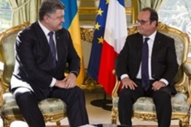 Порошенко с Олландом договорился, что глава Франции посетит Украину