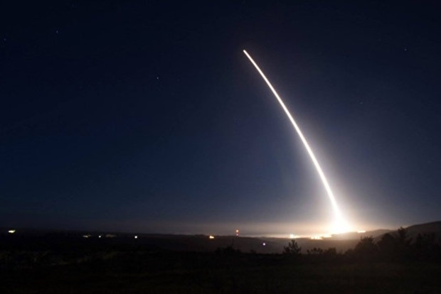 США сегодня испытают межконтинентальную баллистическую ракету