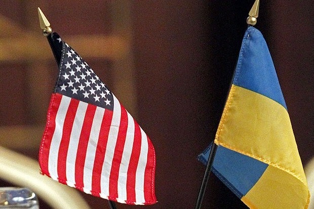 «Україна сподівається на підтримку США»: Гройсман привітав Трампа з перемогою