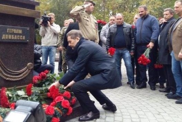У Кремлі не вважають дискредитацією РФ участь Суркова у відкритті пам'ятника «іхтамнєтам»