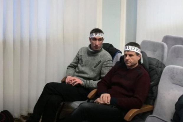 Горняки трех шахт Донецкой области объявили голодовку
