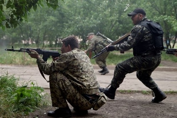 Боевик открыл огонь по «полиции ДНР», после чего решил сдаться правоохранительным органам Украины