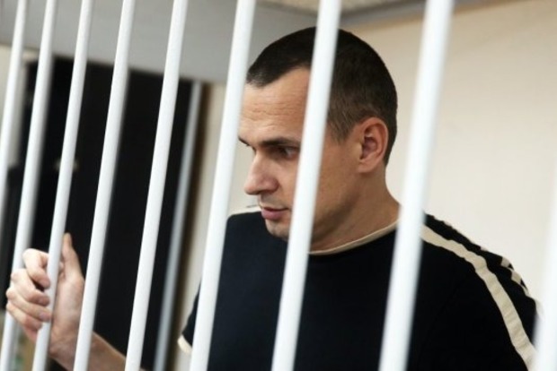 У Сенцова, який оголосив голодування, почали випадати зуби