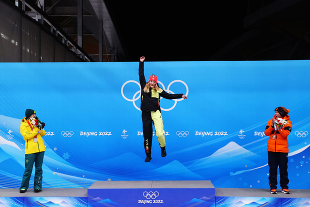 Олімпіада-2022. Медальний залік Ігор восьмого дня, 12 лютого