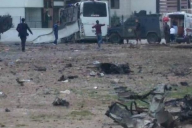 На південному сході Туреччини стався вибух біля автовокзалу: є постраждалі