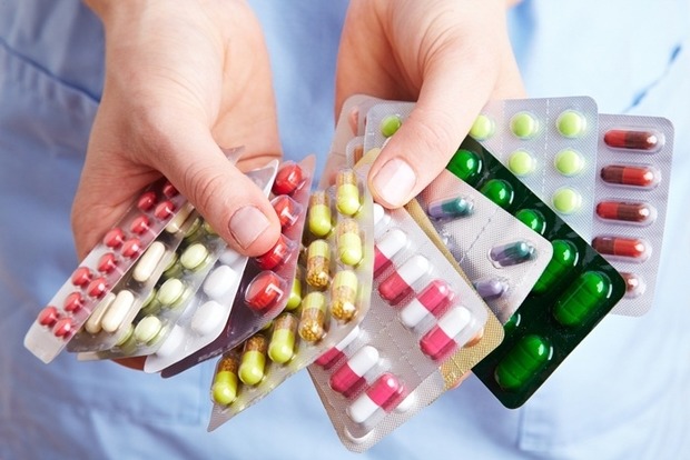 Кабмин одобрил закупку лекарств через международные организации